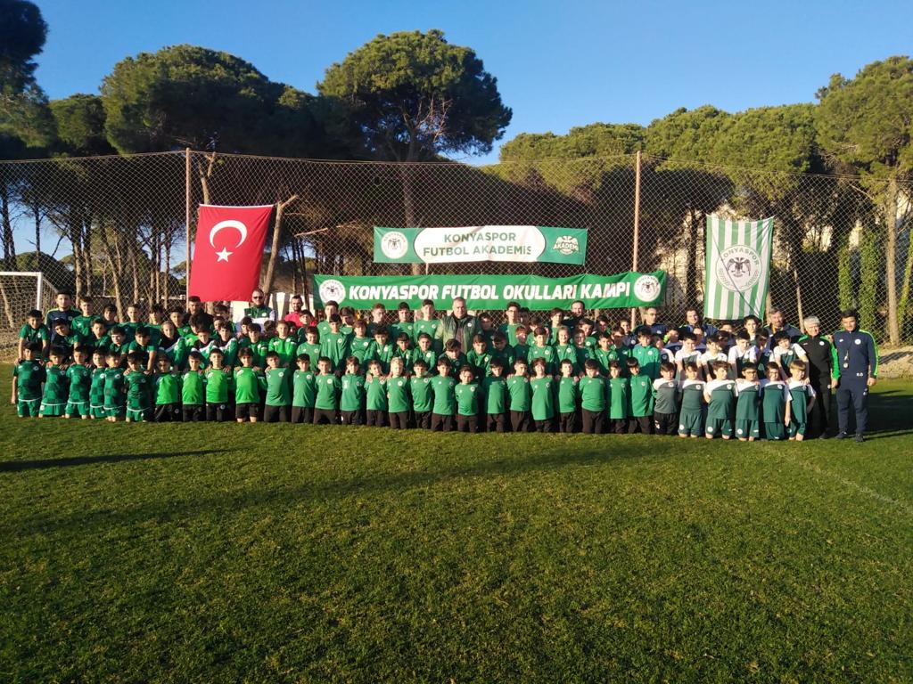 Konyaspor Futbol Okulları Kış Kampı başladı