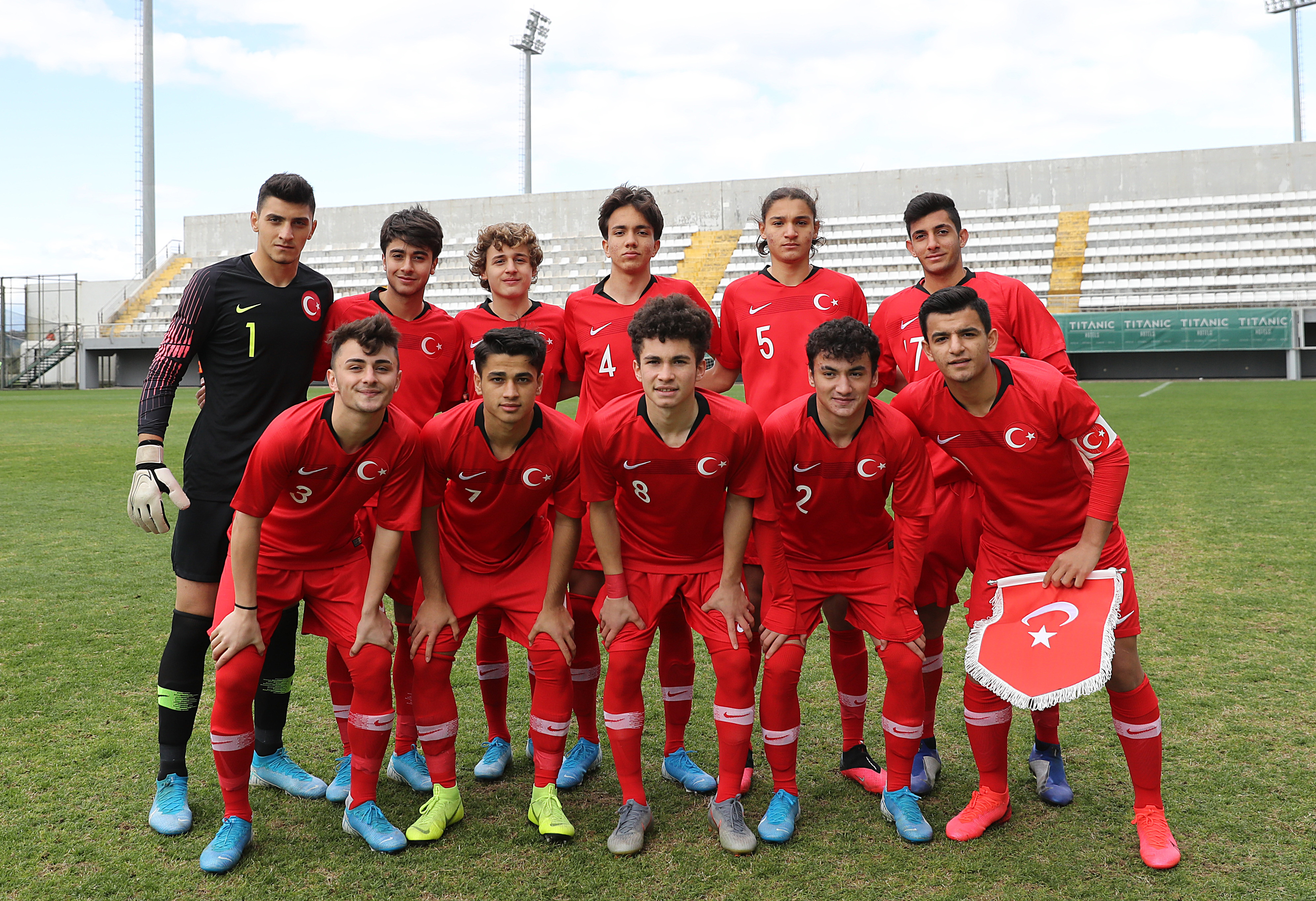 Futbolcumuz Ahmet Karademir U17 Milli Takımımız aday kadrosuna davet edildi