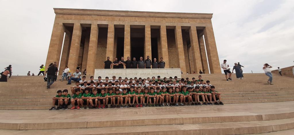 Futbol Okulu öğrencilerimizden Anıtkabir’e ziyaret